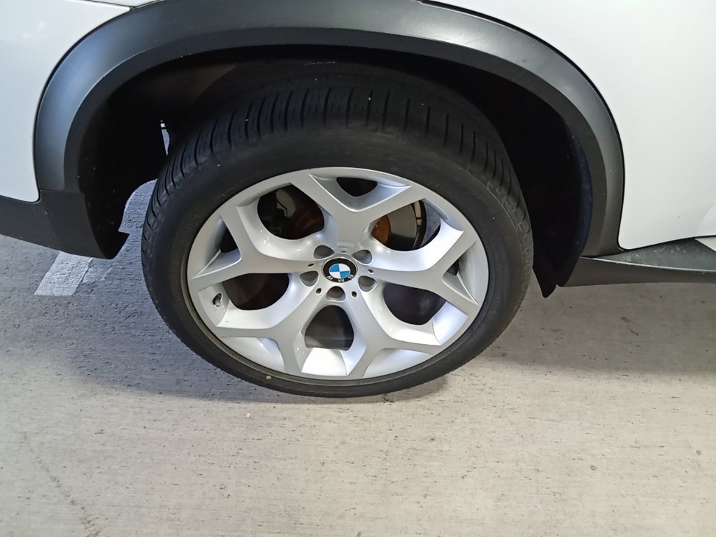 Used 2012 BMW X5 xDrive35d AWD/4WD image 15