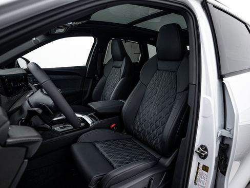 New 2025 Audi SQ5 Premium Plus image 16