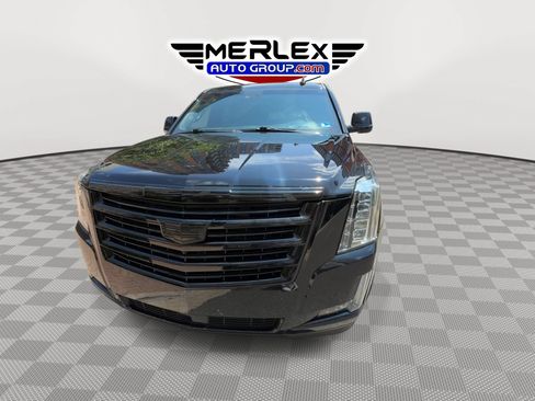 Used 2019 Cadillac Escalade ESV Platinum AWD/4WD image 3