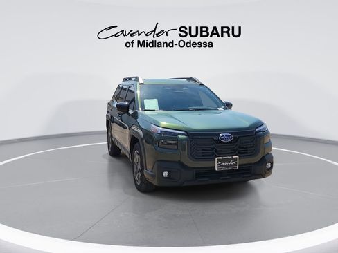 Used 2026 Subaru Outback Premium AWD/4WD image 2