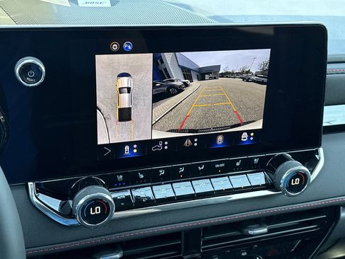 New 2026 Chevrolet Colorado Z71 w/ Technology Package AWD/4WD image 24
