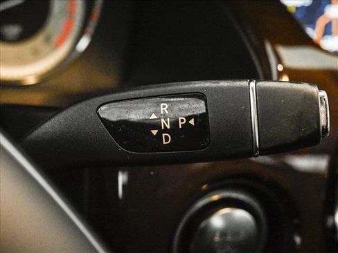 Used 2013 Mercedes-Benz GLK 350 4MATIC image 12