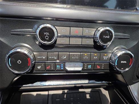 New 2025 Ford F150 Lariat w/ Equipment Group 502A High image 14