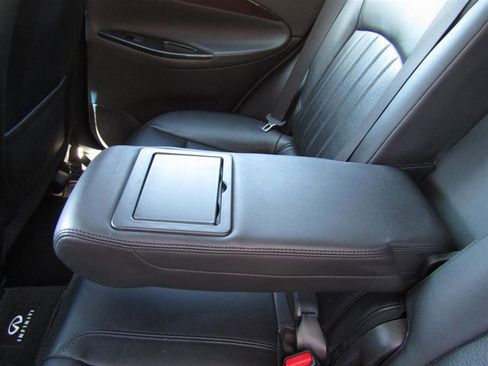 Used 2015 INFINITI QX50 Journey w/ Premium Package image 34