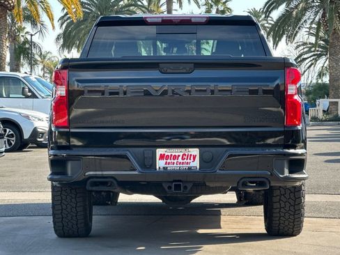 Certified 2025 Chevrolet Silverado 1500 High Country w/ Midnight Edition image 5