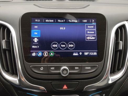 Used 2020 Chevrolet Equinox Premier image 25