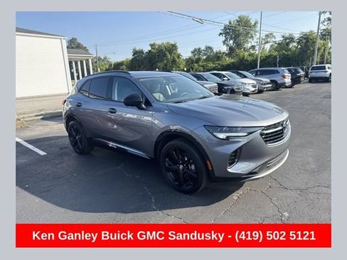 Used 2022 Buick Envision Essence w/ Technology Package I FWD image 1