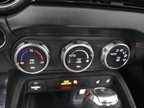 Used 2019 MAZDA MX-5 Miata RF Grand Touring image 21