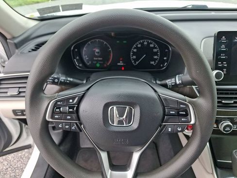 Used 2020 Honda Accord EX image 19