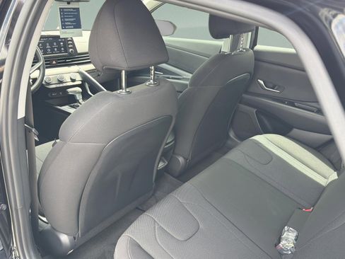 Certified 2026 Hyundai Elantra SE w/ Cargo Package FWD image 13