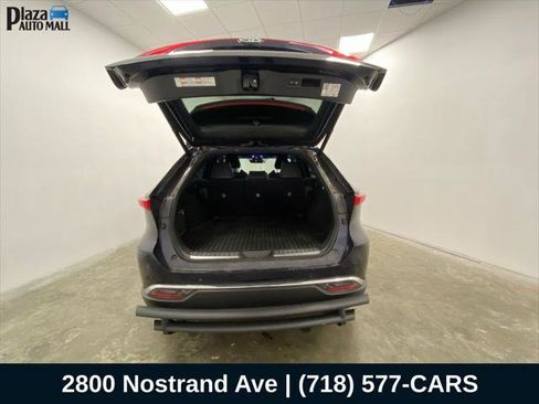 Certified 2023 Toyota Venza XLE AWD/4WD image 24