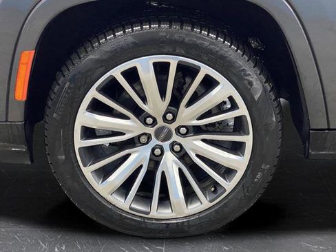 Used 2022 Jeep Grand Wagoneer Series III image 45