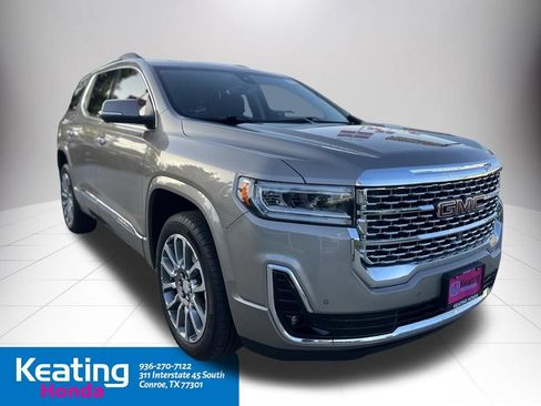 Used 2023 GMC Acadia Denali w/ Denali Technology Package FWD image 3