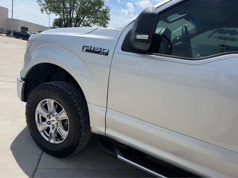 Used 2015 Ford F150 XLT w/ Equipment Group 302A Luxury AWD/4WD image 7
