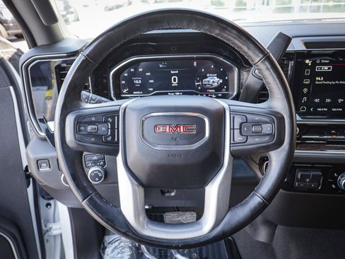 Used 2023 GMC Sierra 1500 SLE w/ Preferred Package image 20