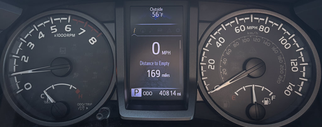 Used 2018 Toyota Tacoma TRD Off-Road AWD/4WD image 8
