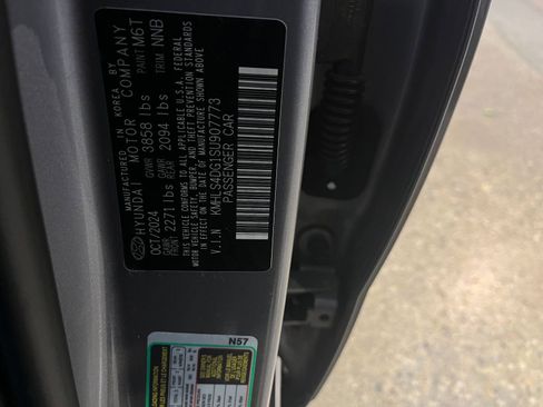 Used 2025 Hyundai Elantra SEL image 30