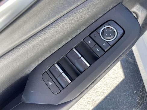 New 2026 Toyota Prius Plug-In Hybrid image 22