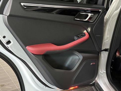 New 2026 Porsche Macan Turbo image 16