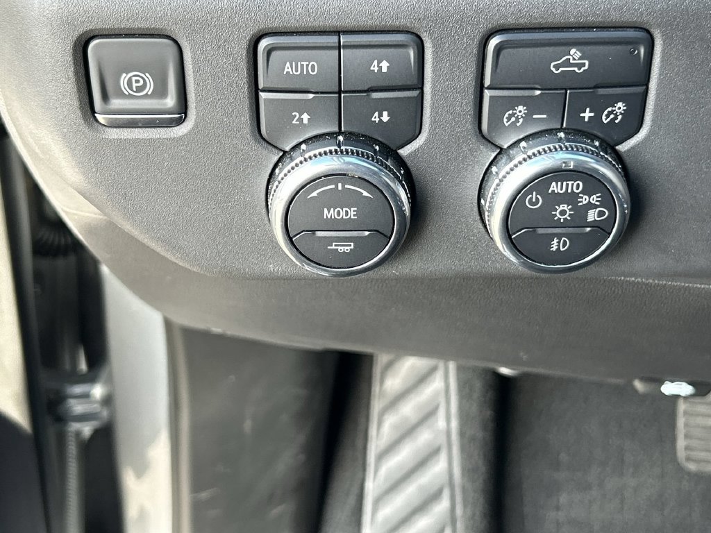 Used 2025 GMC Sierra 1500 Elevation AWD/4WD image 18
