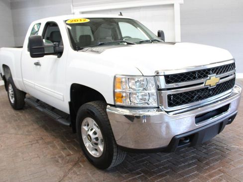 Used 2012 Chevrolet Silverado 2500 LT w/ Convenience Package AWD/4WD image 9