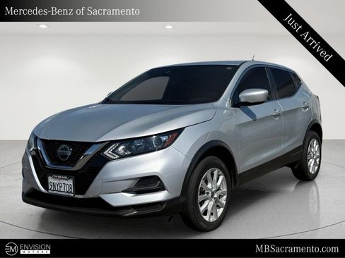 Used 2021 Nissan Rogue Sport S FWD image 1
