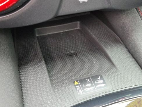 Used 2024 Chevrolet Blazer RS w/ Enhanced Convenience Package image 28