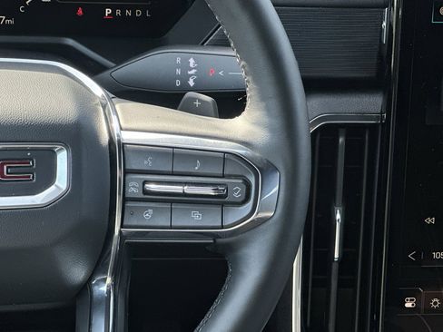 Used 2025 GMC Acadia Elevation image 21