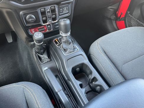 Used 2025 Jeep Wrangler Unlimited Sport S 4xe AWD/4WD image 21