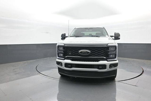 New 2026 Ford F250 Lariat w/ Black Appearance Package AWD/4WD image 3