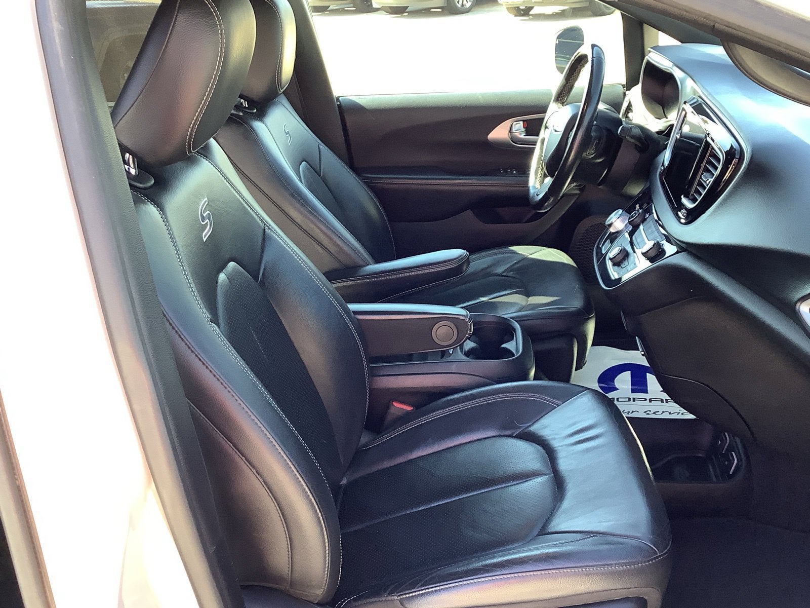 Used 2020 Chrysler Pacifica Touring-L w/ Advanced Safetytec Group AWD/4WD image 21