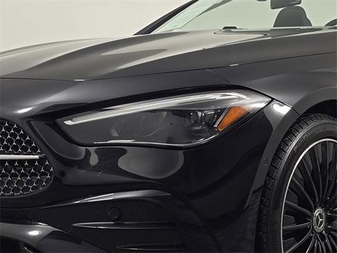 Certified 2025 Mercedes-Benz CLE 300 4MATIC Cabriolet image 13