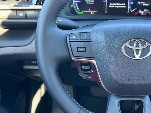 New 2026 Toyota Crown XLE image 17