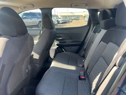 Used 2025 Nissan Kicks SV image 25