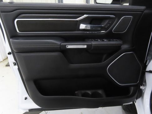 Used 2023 RAM 1500 Laramie image 9