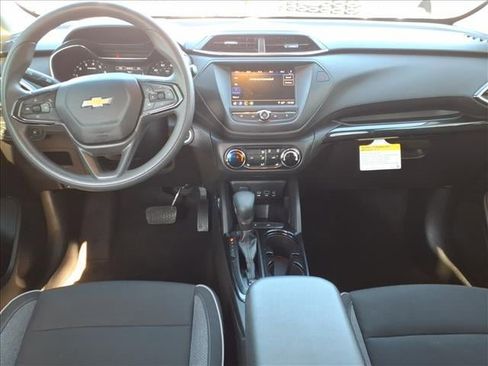 Used 2021 Chevrolet TrailBlazer LT image 19