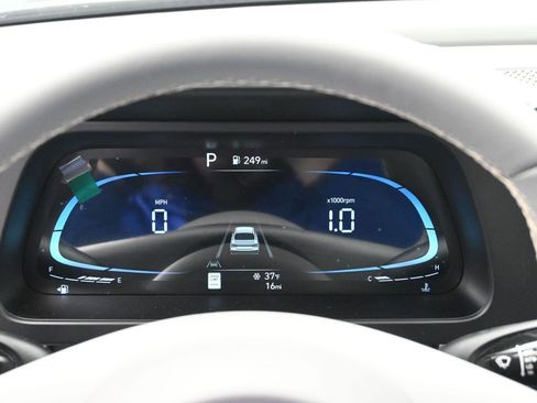New 2026 Hyundai Elantra SEL Sport Premium FWD image 11