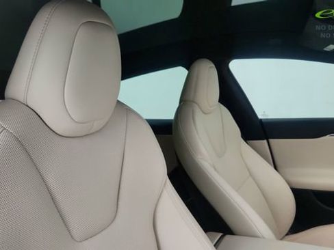 Used 2022 Tesla Model S AWD/4WD image 21