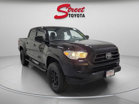 Certified 2023 Toyota Tacoma SR AWD/4WD image 5