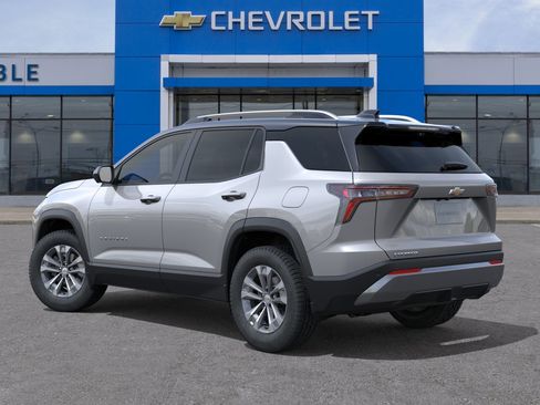 New 2026 Chevrolet Equinox LT FWD image 3