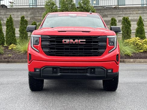 Used 2023 GMC Sierra 1500 Elevation RWD image 3