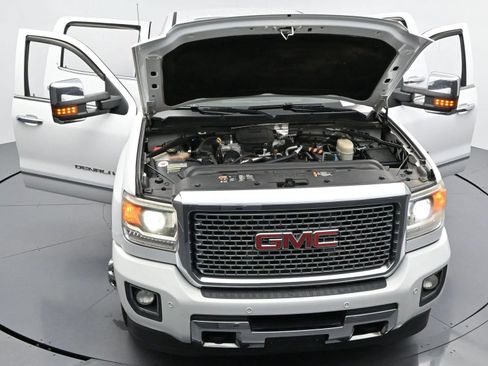 Used 2016 GMC Sierra 3500 Denali w/ Duramax Plus Package AWD/4WD image 45