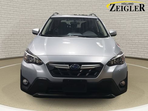 Used 2022 Subaru Crosstrek 2.0i Premium w/ Moonroof Package image 2