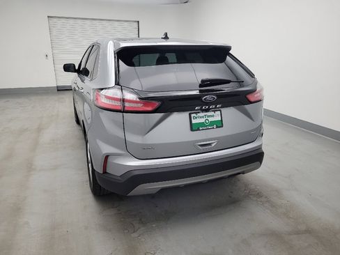 Used 2022 Ford Edge SEL w/ Convenience Package AWD/4WD image 6