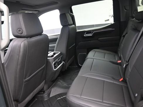 New 2026 Chevrolet Silverado 1500 LTZ w/ LTZ Premium Package image 9