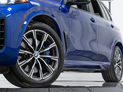 Certified 2025 BMW X5 M60i image 27