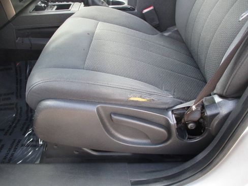 Used 2011 Jeep Liberty Sport AWD/4WD image 12