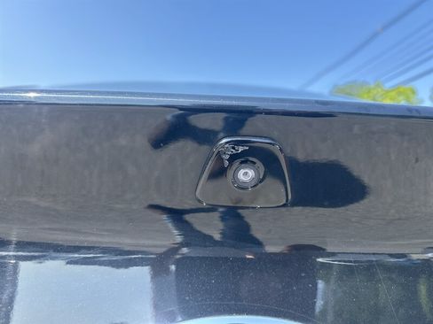 Used 2019 Hyundai Elantra SE FWD image 7