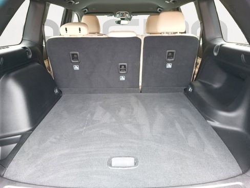 Certified 2024 Jeep Grand Cherokee Limited image 12