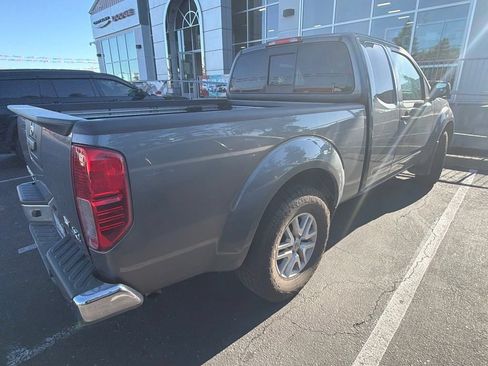 Used 2019 Nissan Frontier SV w/ Value Truck Package AWD/4WD image 4